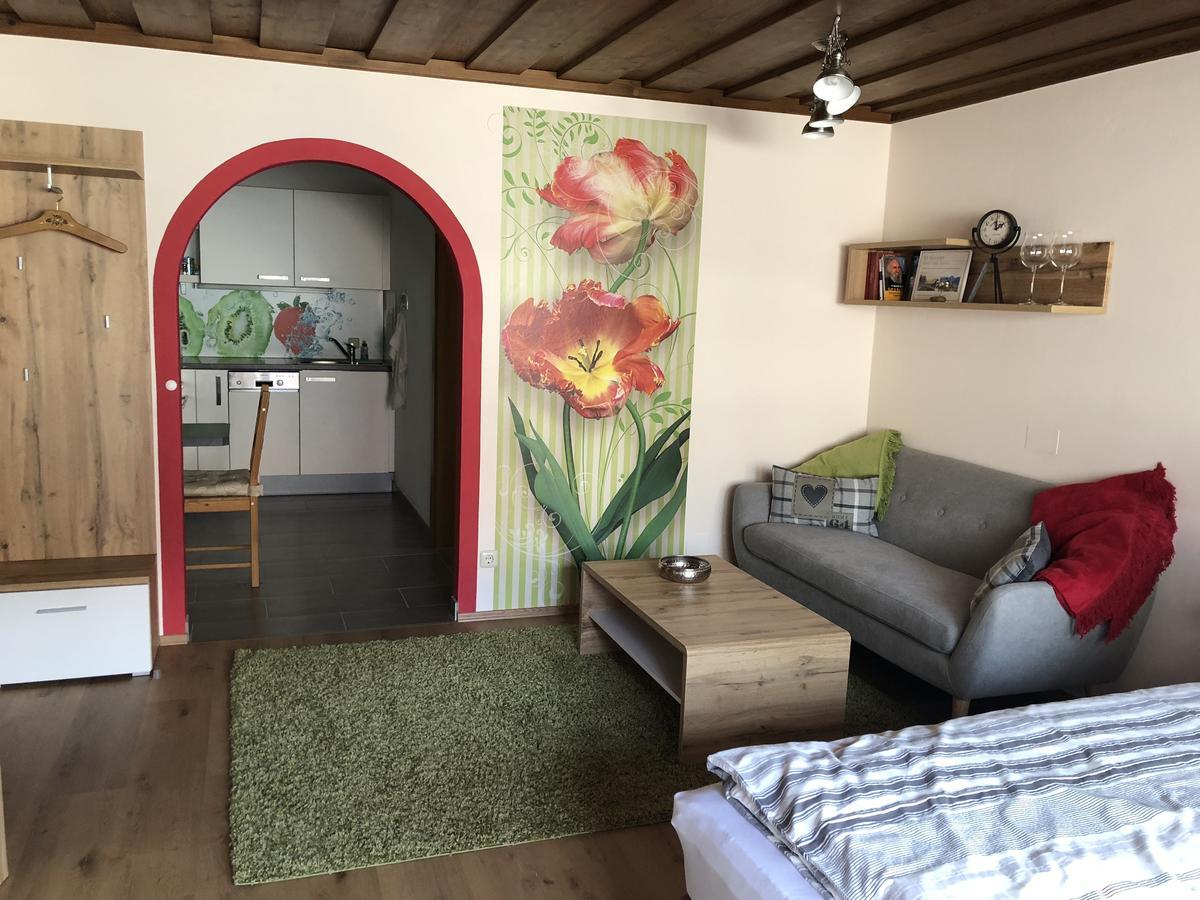 Eva Gutjahr Apartment